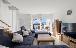 4 Bedroom Awesome Home In Srima 