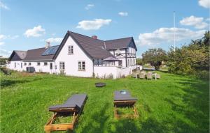 8 Bedroom Amazing Home In Allinge
