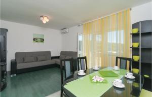 3 Bedroom Lovely Home In Gata 