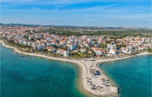 11 Bedroom Amazing Apartment In Srima