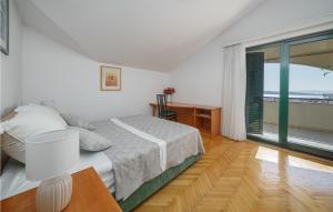 Stunning Apartment In Vodice