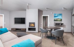 Nice Home In Labin With Wifi