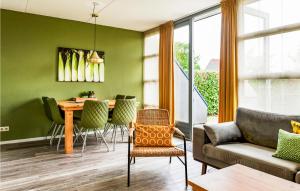 3 Bedroom Cozy Home In Vlagtwedde