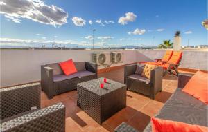 Amazing Home In Jeronimo Y Avileses