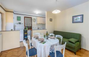 1 Bedroom Lovely Apartment In Rijeka 