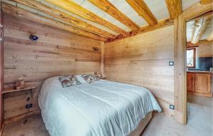 Maisons de vacances Cozy Home In Les Fosses With Kitchen : photos des chambres