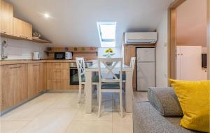 1 Bedroom Stunning Apartment In Zadar