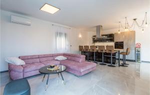 Gorgeous Home In Rovinjsko Selo