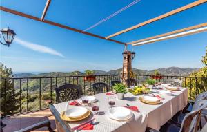 7 Bedroom Stunning Home In Frigiliana