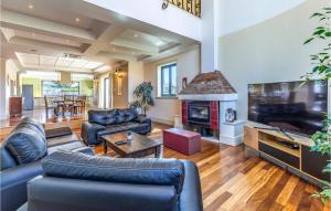 Beautiful Home In Banjole 