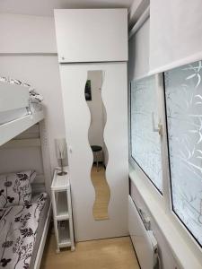 R.I.Š.-Rest in Šiška Duplex