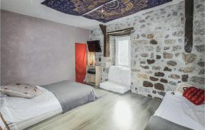 Maisons de vacances Gorgeous Home In Barnas : photos des chambres