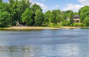 Amazing Home In Vlagtwedde With Jacuzzi