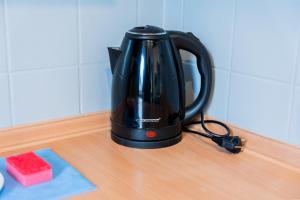 Lakeside Nature Escape Studio by BookingHost