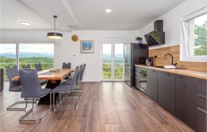 Beautiful Home In Rukavac With Wifi