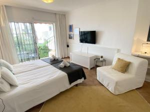 N02 Los Rosales - Studio