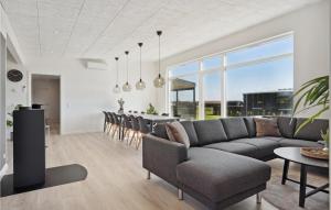 Luxurious Home In Børkop With Sauna