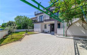 1 Bedroom Amazing Apartment In Rovinj