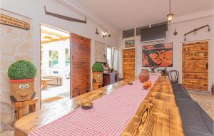 Stunning Apartment In Dubrava Kod Sibenika 