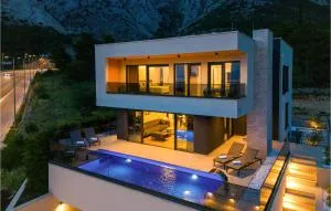 4 Bedroom Lovely Home In Bast - Bast