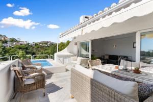 F07 - Balcones del Campanario