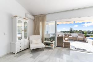 F07 - Balcones del Campanario