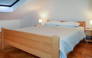 Stunning Apartment In Krk With Wifi
