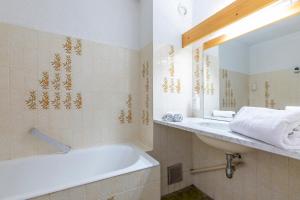 Hotels Hotel les Bains : photos des chambres