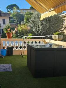 Appartements Studio 3 a La Trinite proche de Nice 10 mn, Monaco 15 mn et l-Italie 30 mn : photos des chambres