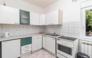 2 Bedroom Gorgeous Apartment In Pobri