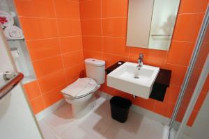 The Square Surabaya Hotel