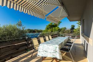 Appartement mit Waschmaschine, privater Parkplatz und große Terrasse samt Grillplatz