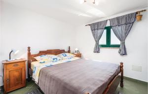 1 Bedroom Gorgeous Apartment In Lovran 