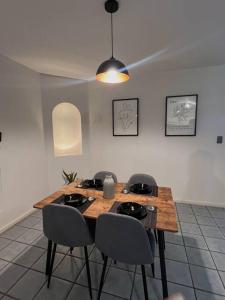 8 - Amplio departamento céntrico