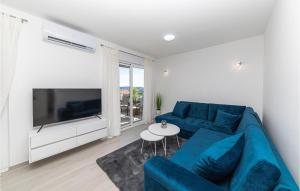 2 Bedroom Nice Apartment In Trogir 