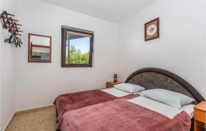 Gorgeous Apartment In Krk With Wifi