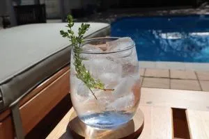 Stylish house/Heated swimming pool-5min to Beach - Hoekwil