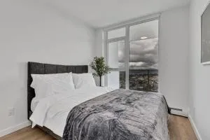 Modern 1-Bedroom Surrey Condo with Amazing Views - Coquitlam