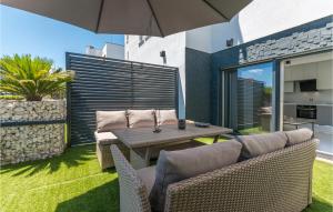 Beach Front Home In Sukosan With Wifi