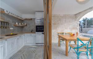 Cozy Home In Biograd Na Moru