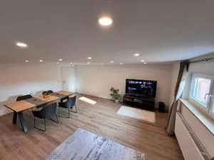 Neu! Große Ferienwohnung 3 ZKB 90 qm mit Netflix und PS5 - Krickenbach