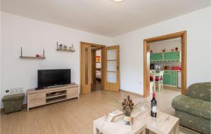 Gorgeous Home In Klanac With Kitchen