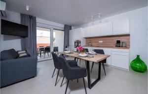 Beautiful Apartment In Vodnjan