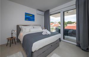 Beautiful Apartment In Vodnjan