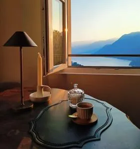 Incanto Home -Villa Maderni with COMO Lake View - Uggiate