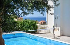 Two-Bedroom Apartment In Podstrana