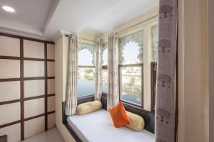 Hide-In Udaipur - A Lake View Boutique Hotel