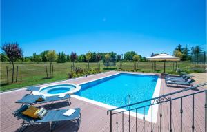 Awesome Home In Sumber 