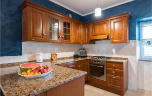 Awesome Home In Sumber 