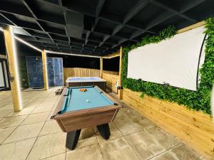 Nether Newton - Sleeps 12, Hottub, Sauna, Private Garden